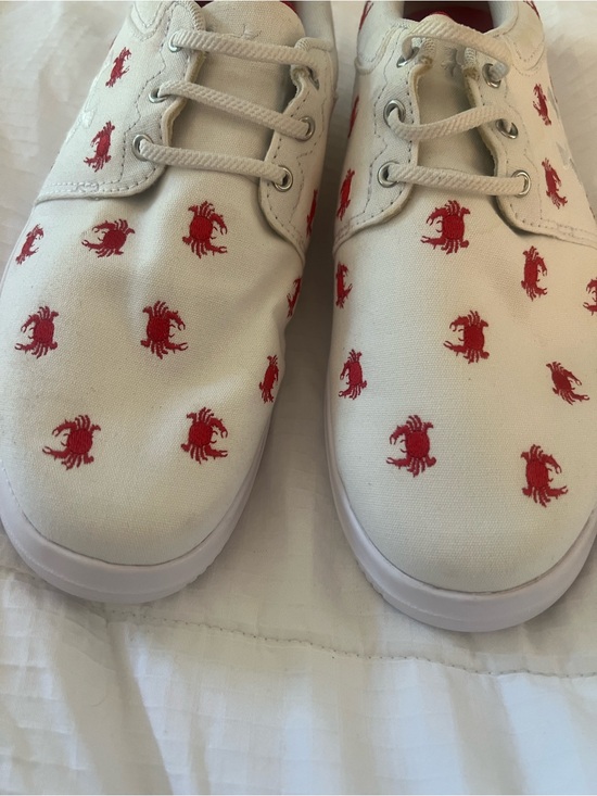 Under Armour White Canvas Sneakers with Red Crab Print men’s”Critter Encounter”